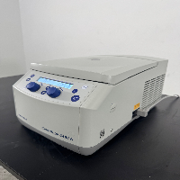 Eppendorf 5425R Refrigerated Centrifuge image 1
